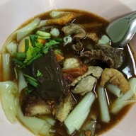 เมนูของร้าน ก๋วยจั๊บยืนพื้น(สี่แยกพรานนก) -
