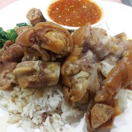 เมนูของร้าน ข้าวขาหมู มุงเมือง
