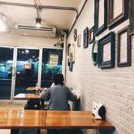 กระ-เพรา-กรอบ