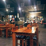 บรรยากาศ Time & Tide Steak House