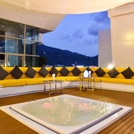 KEE Sky Lounge ป่าตอง