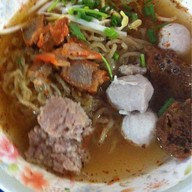 ก๋วยเตี๋ยวติดแอร์ เจ๊จวน