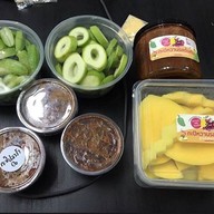 เมนูของร้าน ซี๊ดเด้อ ยำมะม่วงกะปิซี๊ดดดส์! Zeedder เจ้เล้ง
