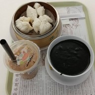 Tasty Congee & Noodle Wantun Shop Hong Kong Airport
