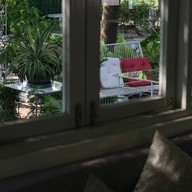 บรรยากาศ Jirathorn