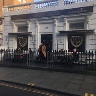 หน้าร้าน The Hummingbird Bakery Kensington