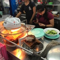 ก๋วยจั๊บเมืองทอง