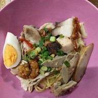 บะหมี่เกี๊ยวยากูซ่า กู้กู