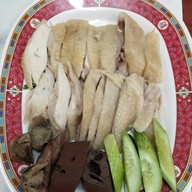 คิม ข้าวมันไก่ตอน กระเพาะปลา