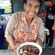 ก๋วยเตี๋ยวหมูป้าบัว ท้ายบ้าน