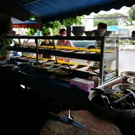 บรรยากาศ เจ๊แหม่มแกงป่า