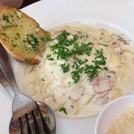 Chateau Cafe & Restaurant ภูเก็ต