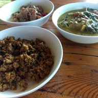 เมนูของร้าน น้องจูน ข้าวแกงปักษ์ใต้