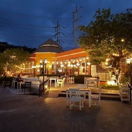 The House Bar&Restaurant