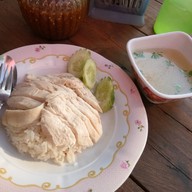 ข้าวมันไก่ดารา