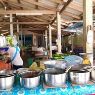 บรรยากาศ ร้านขนมจีนนางลาด