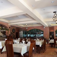 บรรยากาศ La Piazza Italian Restaurant & Pizzeria