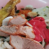 เมนูของร้าน เจ๊ใหญ่ ก๋วยเตี๋ยวปลา ลูกชิ้นปลาอินทรีย์แท้100%