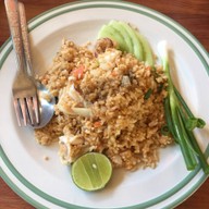 เมนูของร้าน ป้าลักษณ์ ผัดไทกุ้งสด