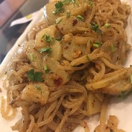 Happy Cafe And Noodles