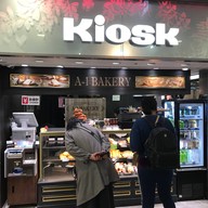 Kiosk หน้าJR Osaka