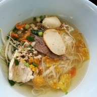เมนูของร้าน ก๋วยเตี๋ยววัดตะเคียน