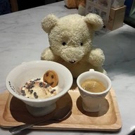 Mr. Jones' Orphanage สยามเซ็นเตอร์