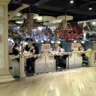 Mr. Jones' Orphanage สยามเซ็นเตอร์