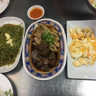 เมนูของร้าน ซ้งเป็ดพะโล้ ถนนเพิ่มสิน
