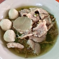 ก๋วยเตี๋ยวแม่ชิน