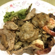 เมนูของร้าน ก๋วยเตี๋ยวผัดงี่เง่า เจ๊เบญโอเดี้ยน เยาวราช