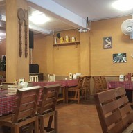 บรรยากาศ ร้านสับปะรด