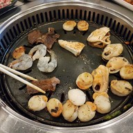 เมนูของร้าน ไส้กรอกชาละวัน (ป้ามาก)