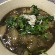 เมนูของร้าน หูฉลามคลองเตย
