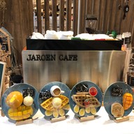 หน้าร้าน Jareon Cafe Central Marina Pattaya