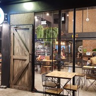 หน้าร้าน กู โรตีชาชัก ลพบุรี