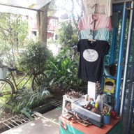 หน้าร้าน Coffee Berry สังขละบุรี