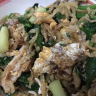 เมนูของร้าน ติ๋ม ราดหน้าไก่ไทย