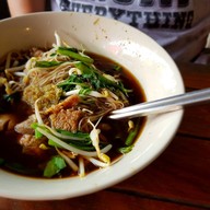 เมนูของร้าน ก๋วยเตี๋ยวเรืออัสลาม อร่อยสุด ในดุลยา