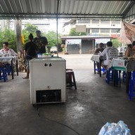 บรรยากาศ ก๋วยเตี๋ยวเรือปากเจ่อ แยกบางคูวัด