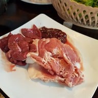 หมูกระทะเจ๊หงษ์ ลี้