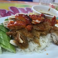 ข้าวมันไก่วัดเอี่ยมวรนุช