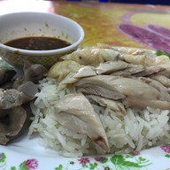 ข้าวมันไก่วัดเอี่ยมวรนุช