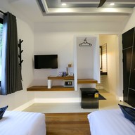 ชานทะเลโฮเทล เกาะเต่า