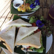 เมนูของร้าน บ้านไร่ ไออรุณ