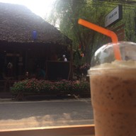 Rabbit Cafe Pai