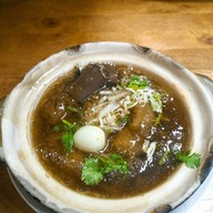 เมนูของร้าน ผัดไทยกุ้งสดไทยอาคาร เจ๊ฮวง สาขา3 (เขต8)