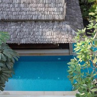 ชาร์ลีเฮ้าส์ ปิ่นเกล้า