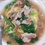 นายเคี้ยง เอ็มไพร์ ราดหน้ายอดผัก ภูเก็ต