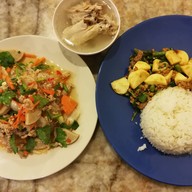 เมนูของร้าน ครัวคุณกล้า กินเส้นในซอย by คุณกล้า